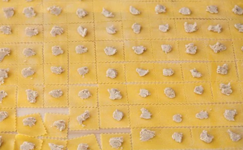 ricetta cappelletti in brodo romagnoli impasto